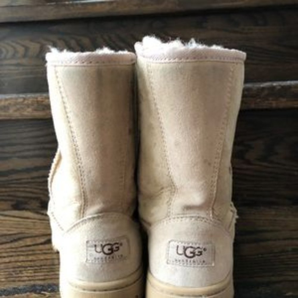 UGG boots-Tan